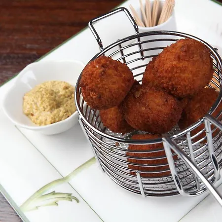 Restaurant De Hoogt Hotel 3*