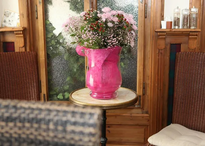 Отель Restaurant De Hoogt Маасдам