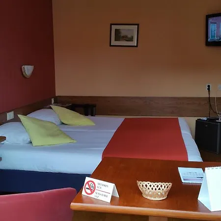 迪霍特餐厅酒店 马斯丹